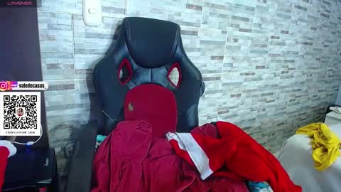 Snapshot of amber_kholin chatting on 1, 3, 2025 scarlett online show from 1, 3, 2025