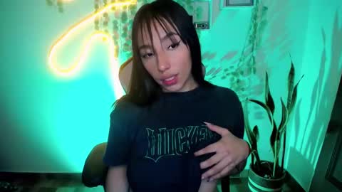 Snapshot of amber_morgan1 chatting on 6, 3, 2025 Amber online show from 6, 3, 2025