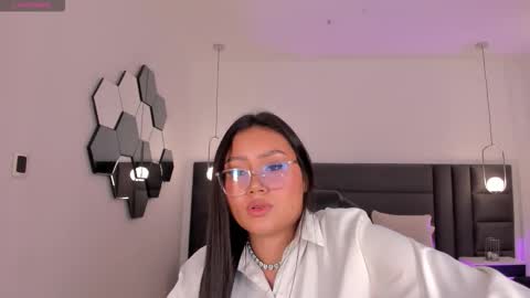 Amber  online show from 15, 10, 2025