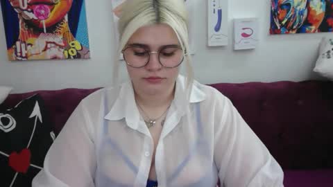 Amber online show from 10, 10, 2025