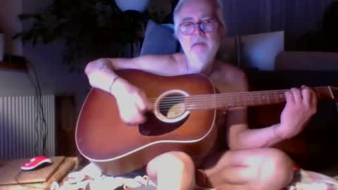 Snapshot of amberr11 chatting on 21, 10, 2025 Amberr11 online show from 21, 10, 2025