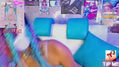 Snapshot of amberr_thompson chatting on 11, 3, 2025 amberr_thompson online show from 11, 3, 2025