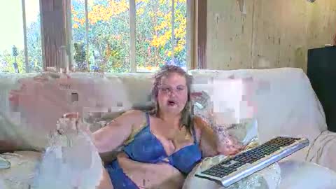 Snapshot of ambertease0 chatting on 8, 11, 2025 Amber TEASE Your favorite next-door distraction online show from 8, 11, 2025