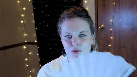 Snapshot of ambertease0 chatting on 24, 11, 2025 Amber TEASE Your favorite next-door distraction online show from 24, 11, 2025