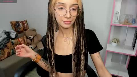 Snapshot of ameli_shell chatting on 23, 11, 2025 Ameli online show from 23, 11, 2025