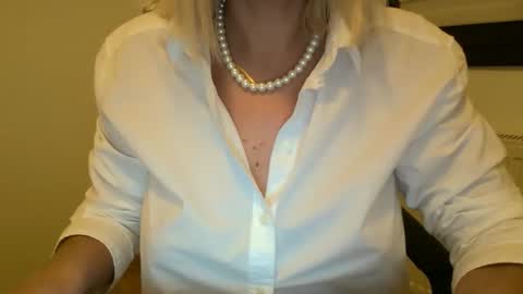 Beatrice online show from 16, 11, 2025