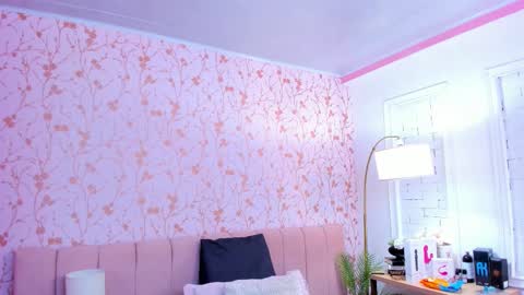 Amelia Adams online show from 24, 11, 2025