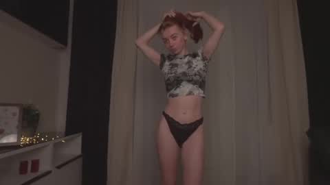 Snapshot of ameliamber0 chatting on 8, 2, 2025 Amelia online show from 8, 2, 2025