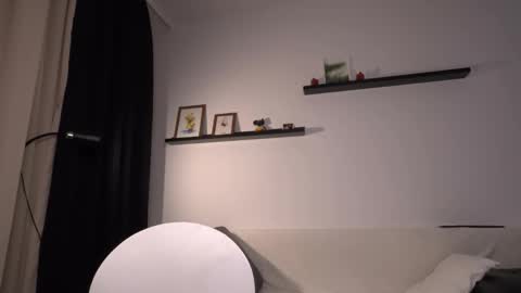 Snapshot of ameliamber0 chatting on 21, 11, 2025 Amelia online show from 21, 11, 2025