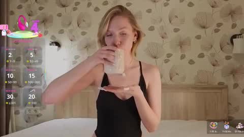 Snapshot of ameliamurrr chatting on 11, 9, 2025 Emmy online show from 11, 9, 2025