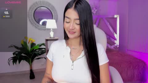 Amelie Jons online show from 13, 12, 2024