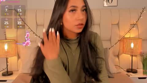 Snapshot of ameliebelle_ chatting on 16, 11, 2025 Amelie online show from 16, 11, 2025