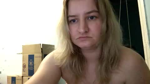 amely12 online show from 4, 1, 2025