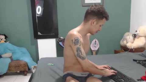 Snapshot of americanbig_dick chatting on 4, 10, 2025 Lucian online show from 4, 10, 2025