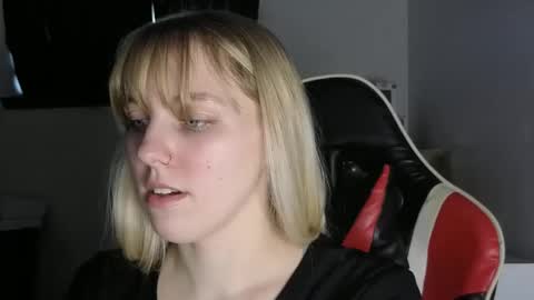 amethystmoon18 online show from 23, 2, 2026