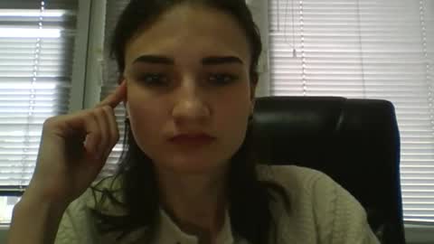 Julia  online show from 13, 2, 2025