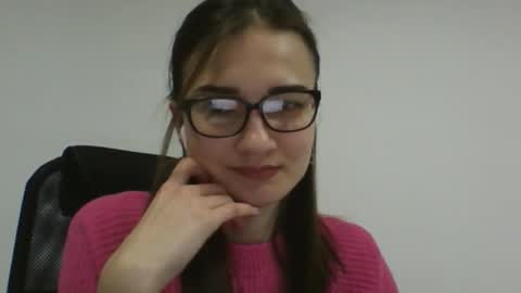 Julia  online show from 18, 2, 2025