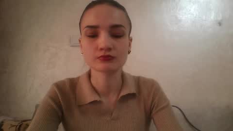 Julia  online show from 5, 3, 2025