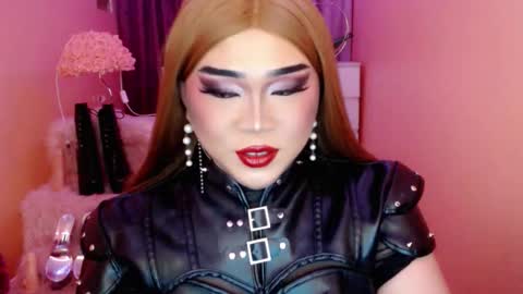 Queen Mireska online show from 19, 9, 2025