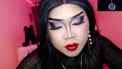 Queen Mireska online show from 28, 10, 2025