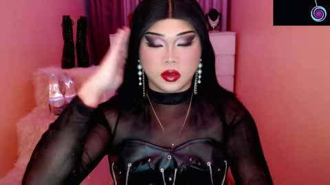 Snapshot of amiadoll chatting on 4, 2, 2026 Queen Mireska online show from 4, 2, 2026