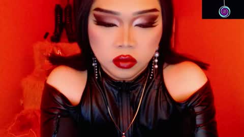 Snapshot of amiadoll chatting on 8, 3, 2026 Queen Mireska online show from 8, 3, 2026