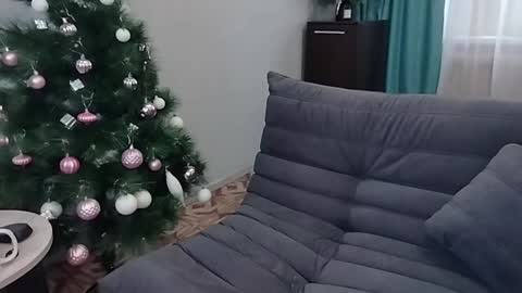 Snapshot of amilafran chatting on 2, 1, 2025 Mila online show from 2, 1, 2025