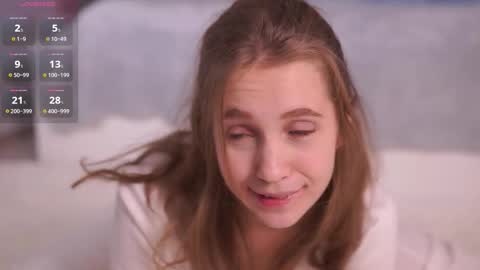 Snapshot of amillygil chatting on 28, 11, 2025 Emily online show from 28, 11, 2025