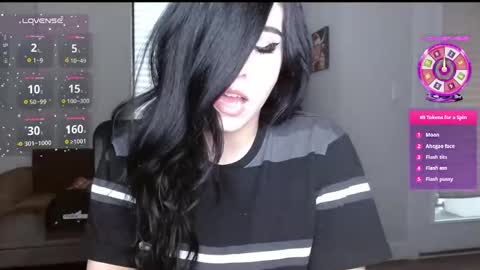 Snapshot of amilustxx chatting on 14, 1, 2025 amilust online show from 14, 1, 2025