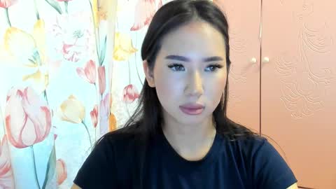 Snapshot of amina_artin chatting on 14, 9, 2025 Amina online show from 14, 9, 2025