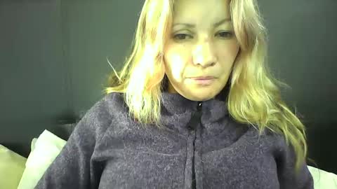 Paula D online show from 4, 2, 2025