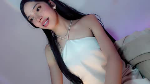 Snapshot of amor_pleasure chatting on 27, 12, 2024 Belle Tylor online show from 27, 12, 2024