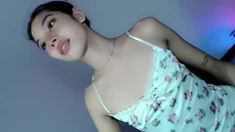 Snapshot of amor_pleasure chatting on 20, 1, 2025 Belle Tylor online show from 20, 1, 2025