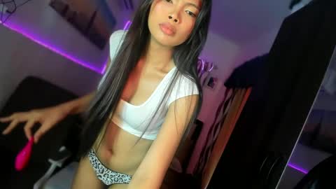 Snapshot of amor_prinsesa chatting on 10, 12, 2024 Prinsesa online show from 10, 12, 2024