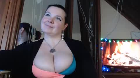 amorelara online show from 14, 12, 2024