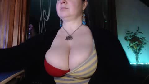 amorelara online show from 24, 2, 2025