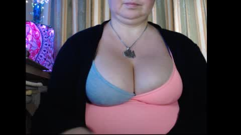 amorelara online show from 24, 9, 2025