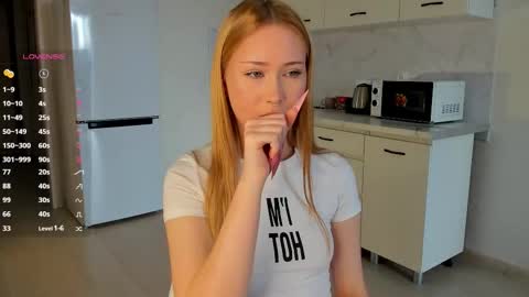 Mia online show from 18, 9, 2025