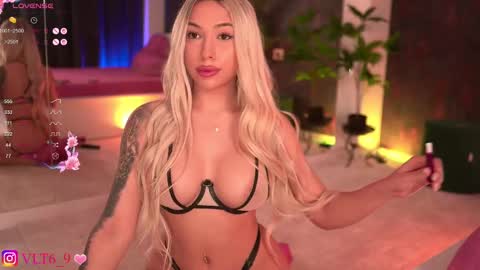 Snapshot of amunajaxson chatting on 5, 3, 2025 ------------- online show from 5, 3, 2025