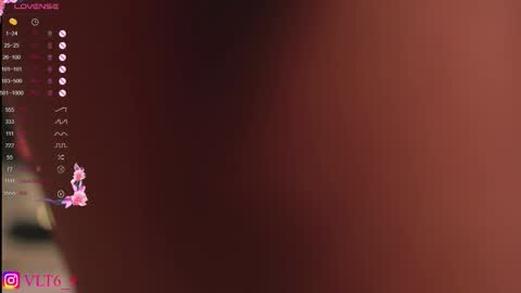 Snapshot of amunajaxson chatting on 11, 10, 2025 ------------- online show from 11, 10, 2025