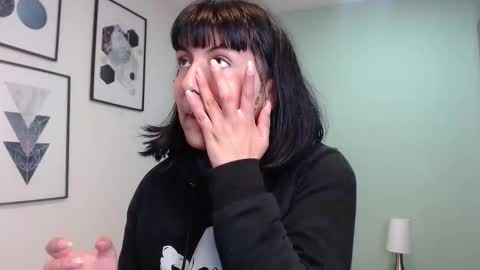 Amy 3 online show from 15, 10, 2025