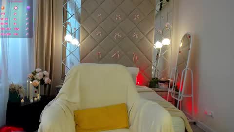 Snapshot of amy__wood chatting on 9, 3, 2026 AmyGMT 2 Mon-Sun 0300am-0900am online show from 9, 3, 2026