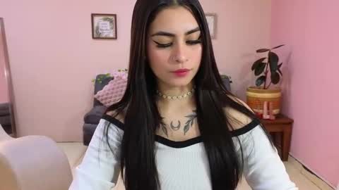 Snapshot of amy_lovelydoll chatting on 5, 11, 2025 Amy online show from 5, 11, 2025