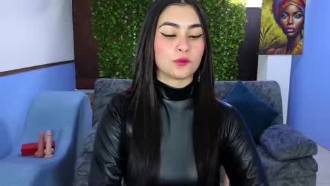 Snapshot of amy_lovelydoll chatting on 12, 11, 2025 Amy online show from 12, 11, 2025