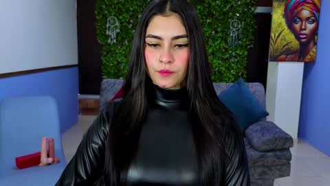 Snapshot of amy_lovelydoll chatting on 19, 11, 2025 Amy online show from 19, 11, 2025