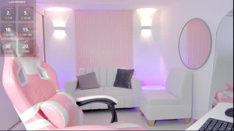 Emily online show from 11, 3, 2025