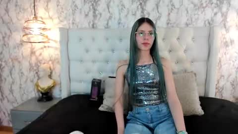 Snapshot of amy_michiru chatting on 22, 10, 2025 amy_michiru online show from 22, 10, 2025