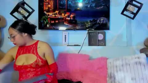 Emy Noa  online show from 18, 3, 2026