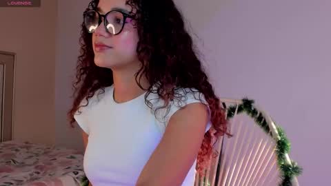 Snapshot of amy_sweetheat__ chatting on 16, 11, 2025 Amely online show from 16, 11, 2025