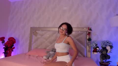 Snapshot of amy_sweetheat__ chatting on 25, 11, 2025 Amely online show from 25, 11, 2025